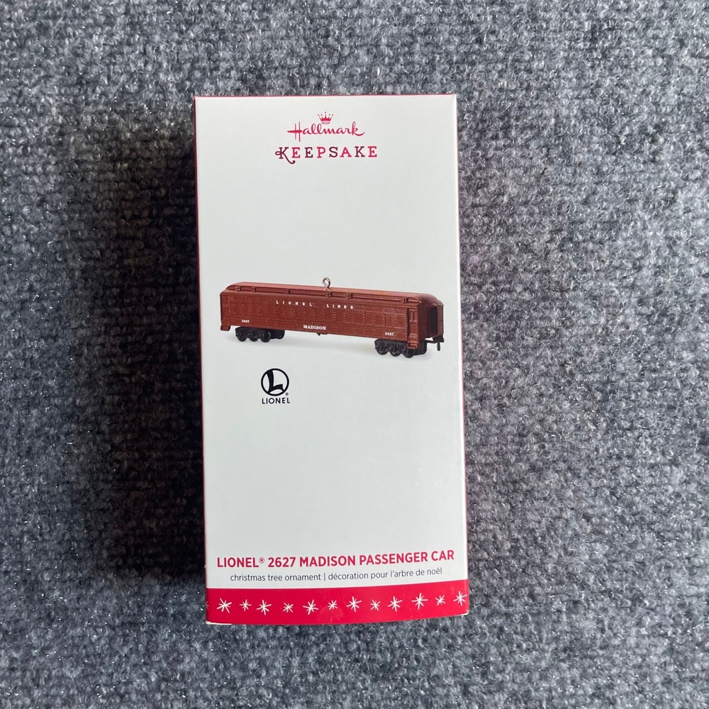 Hallmark Keepsake 2016 Lionel 2627 Madison Passenger Car Ornament QXI3201 Brown